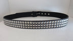 Ceinture noire robuste et épaisse, clous pyramidaux + 21 au bout