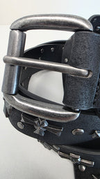 Ceinture noire robuste et épaisse, croix et clous rivetés