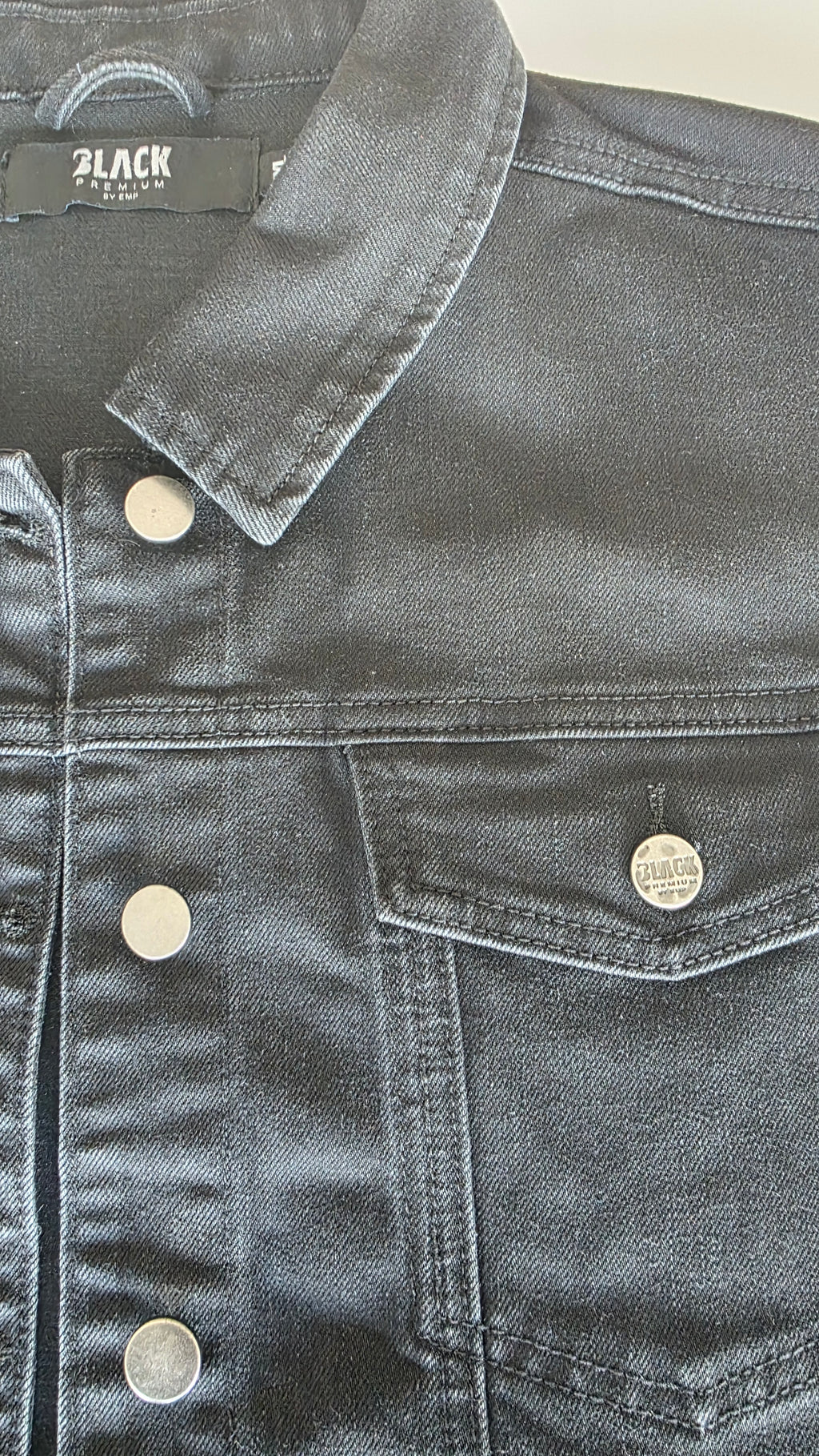 Veste à patches sur mesure noire