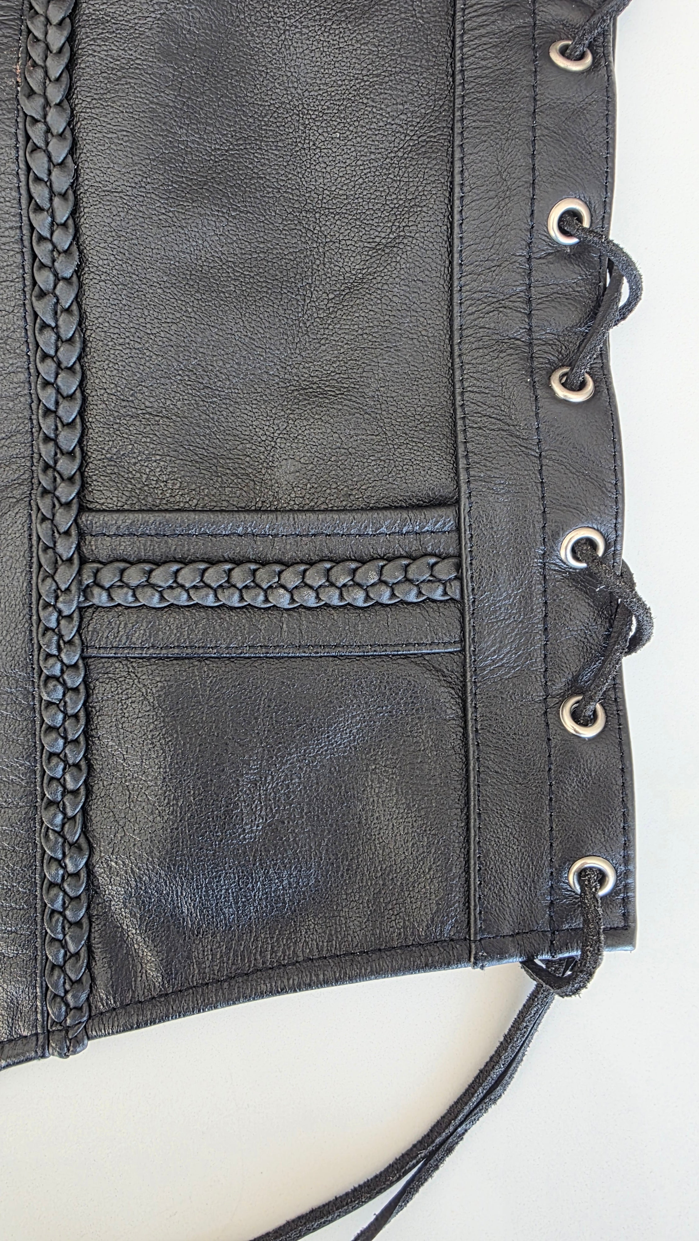 Veste à patchs en cuir noir de marque Leatherick - taille L