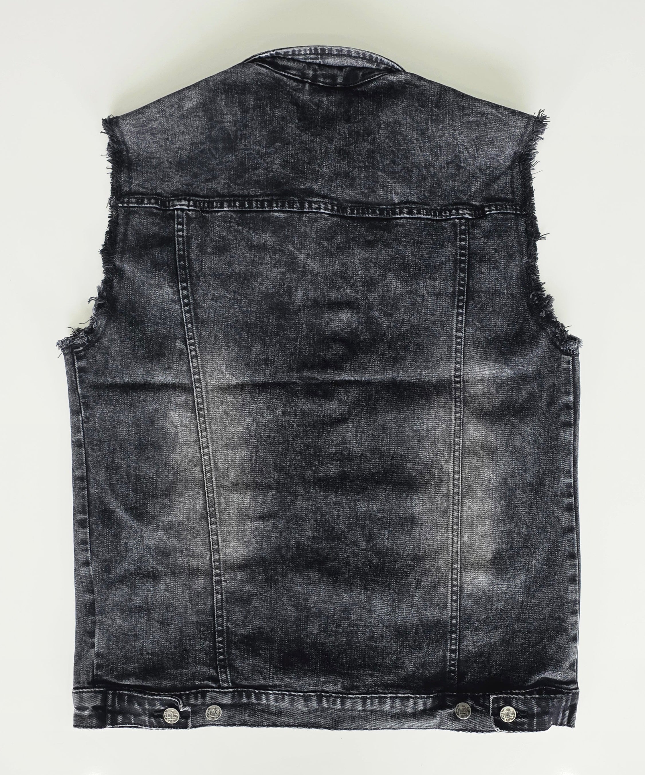 Schwarze Jacke mit Aufnähern – Größen S bis 3XL