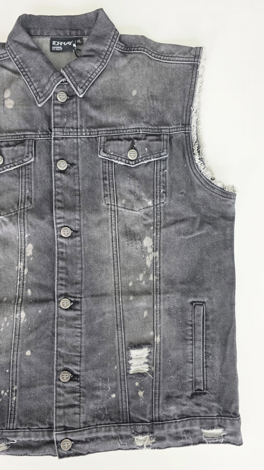 Veste à patchs grise "destroyed" (mais neuve !) de marque Forplay - tailles S à 2XL