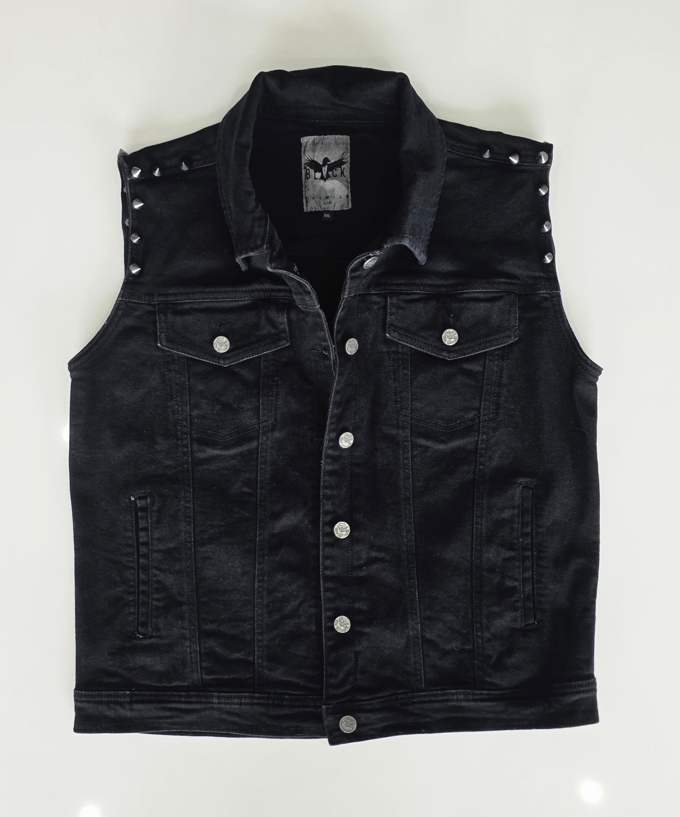 Veste à patchs noire femmes de marque Black Premium avec clous - tailles XL  et 2XL