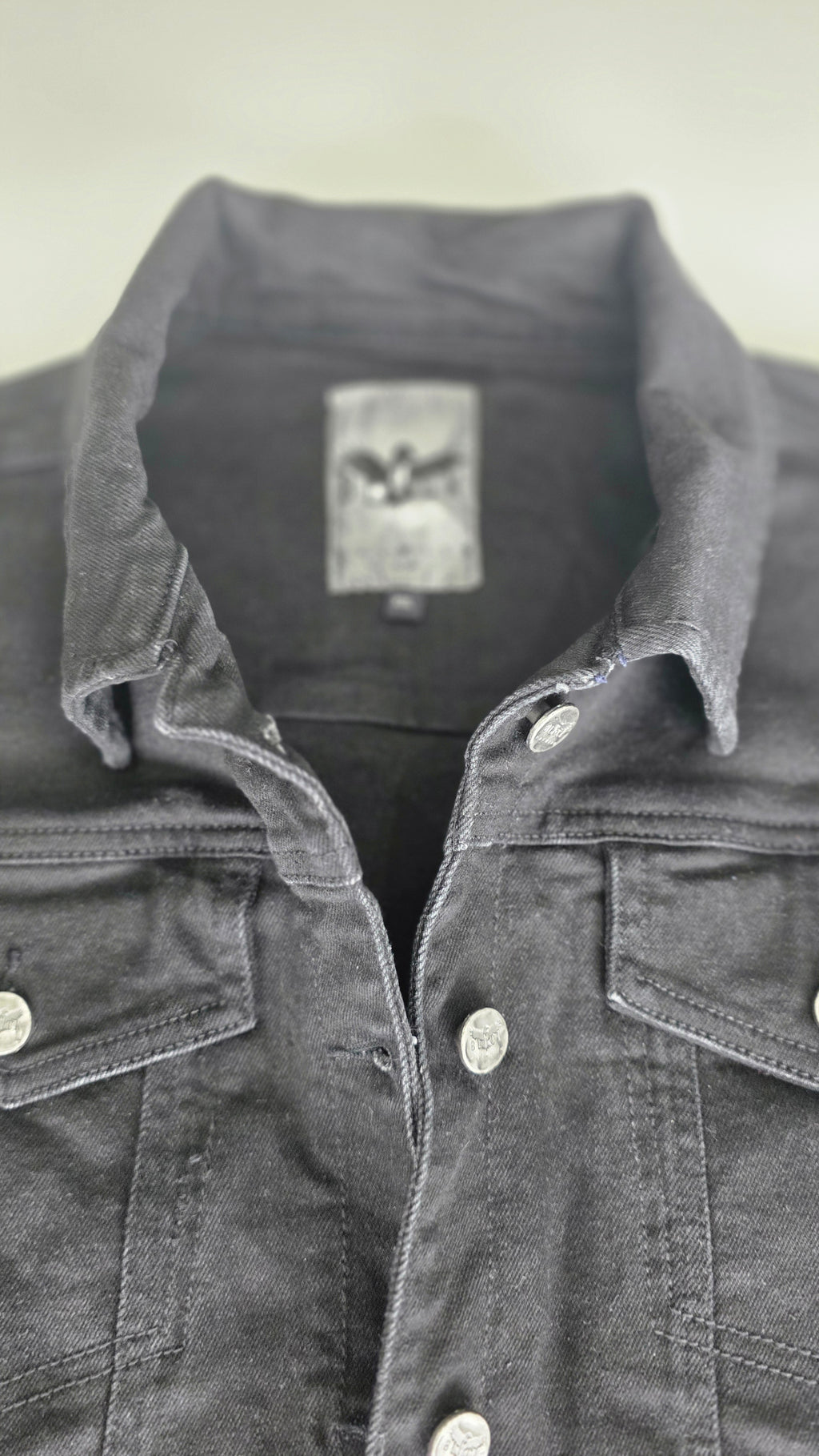 Veste à patchs noire femmes de marque Black Premium avec clous - tailles XL  et 2XL