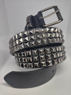 Ceinture noire 120 cm robuste et épaisse, clous serrés gris anthracite brillants et fumés