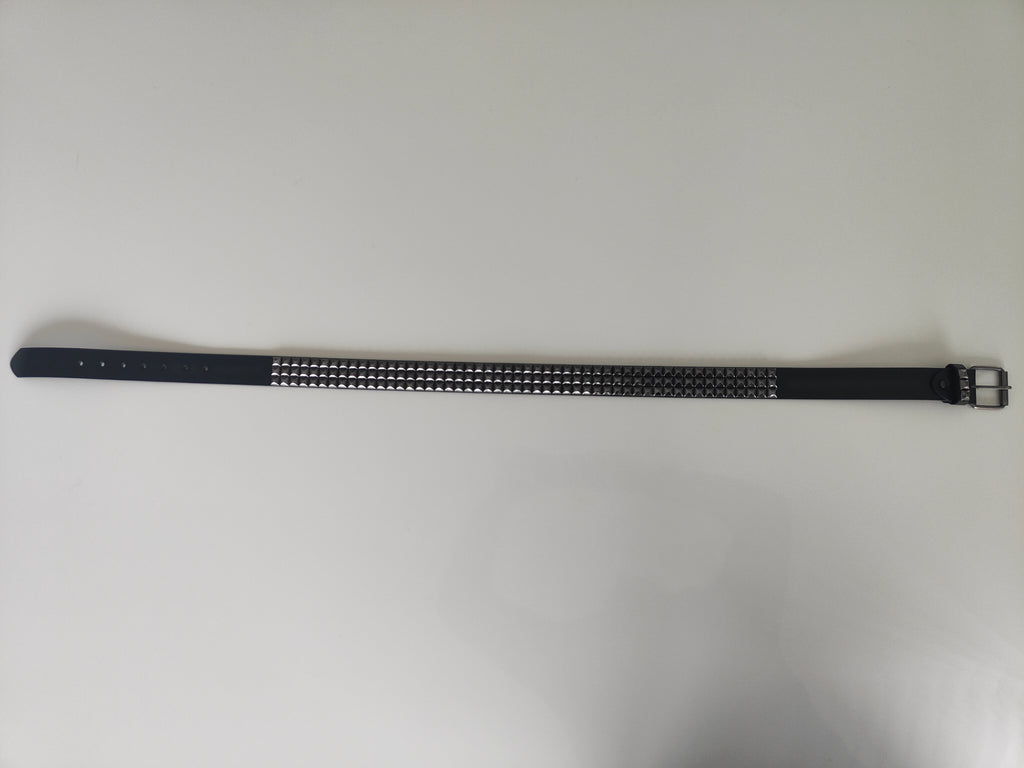 Ceinture noire 120 cm robuste et épaisse, clous serrés gris anthracite brillants et fumés