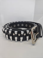 Ceinture noire à balles argentées