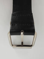 Ceinture noire premium cloutée 125 cm, clous pyramidaux 12 mm serrés
