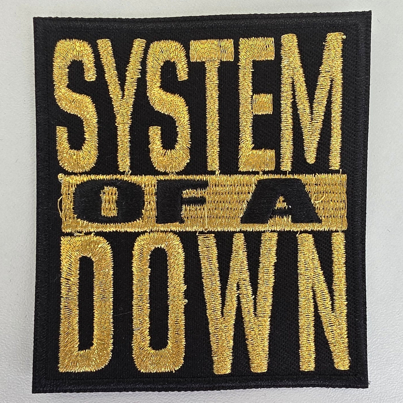 Patch System Of A Down - doré