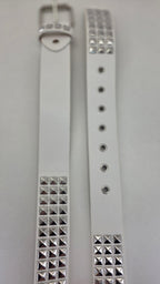 Ceinture blanche robuste et épaisse, clous pyramidaux + 21 au bout - Metalvest