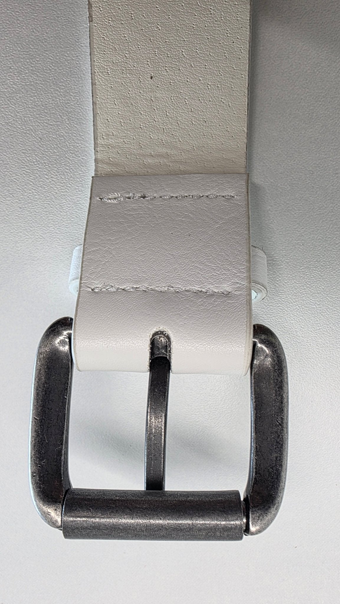 Ceinture blanche robuste et épaisse, croix et clous rivetés - Metalvest