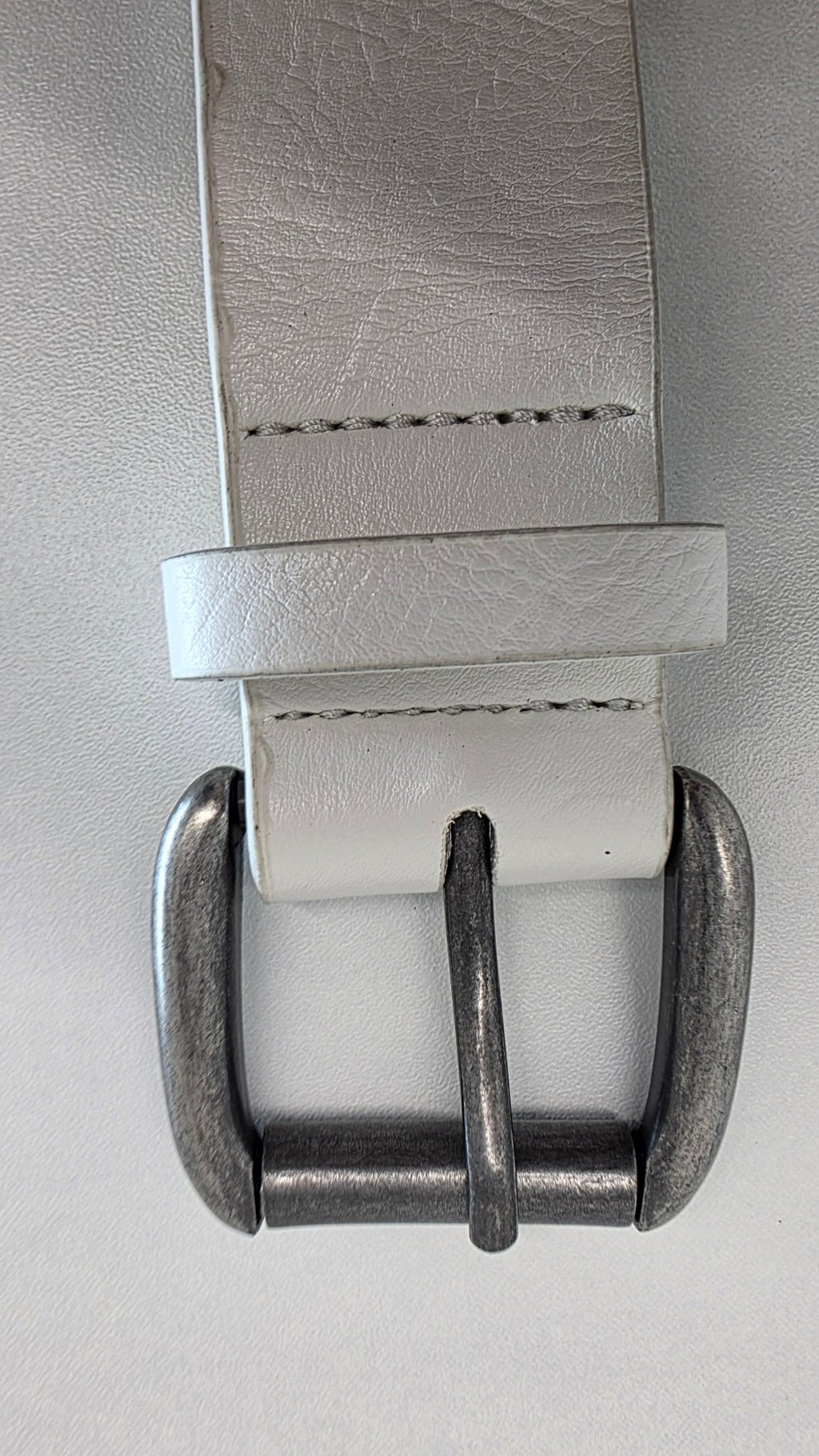 Ceinture blanche robuste et épaisse, croix et clous rivetés - Metalvest