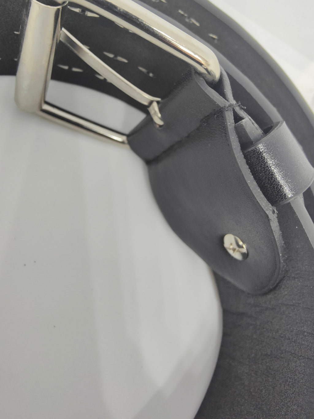 Ceinture noire 120 cm robuste et épaisse, clous serrés argentés - Metalvest