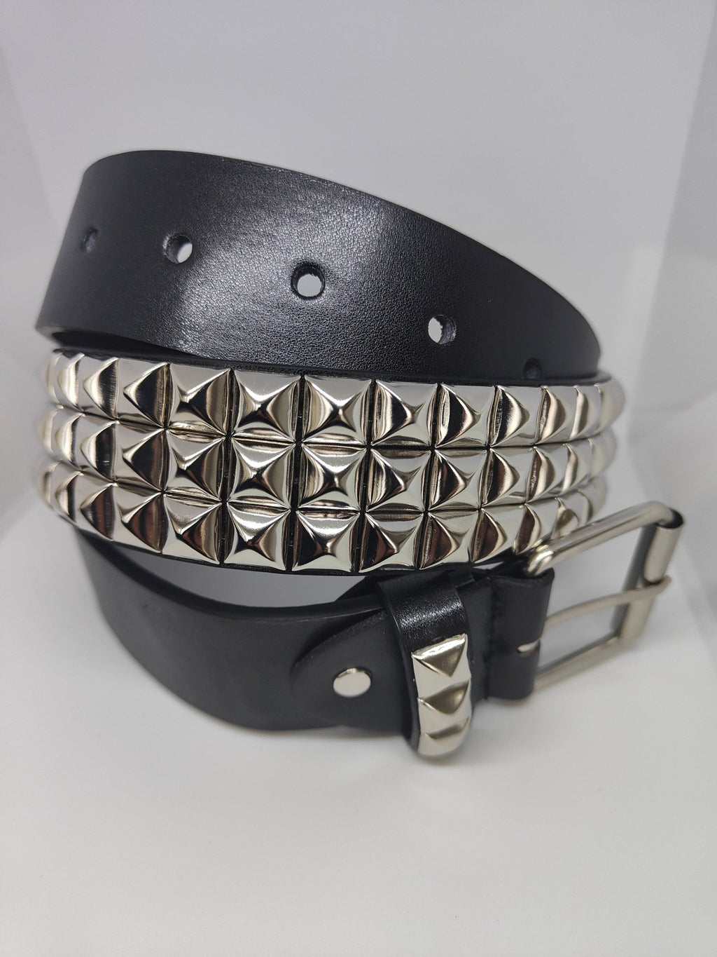 Ceinture noire 120 cm robuste et épaisse, clous serrés argentés - Metalvest