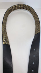 Ceinture noire 120 cm robuste et épaisse, clous serrés dorés - Metalvest