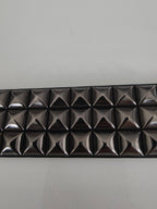 Ceinture noire 120 cm robuste et épaisse, clous serrés gris anthracite brillants et fumés - Metalvest