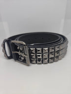 Ceinture noire 120 cm robuste et épaisse, clous serrés gris anthracite brillants et fumés - Metalvest