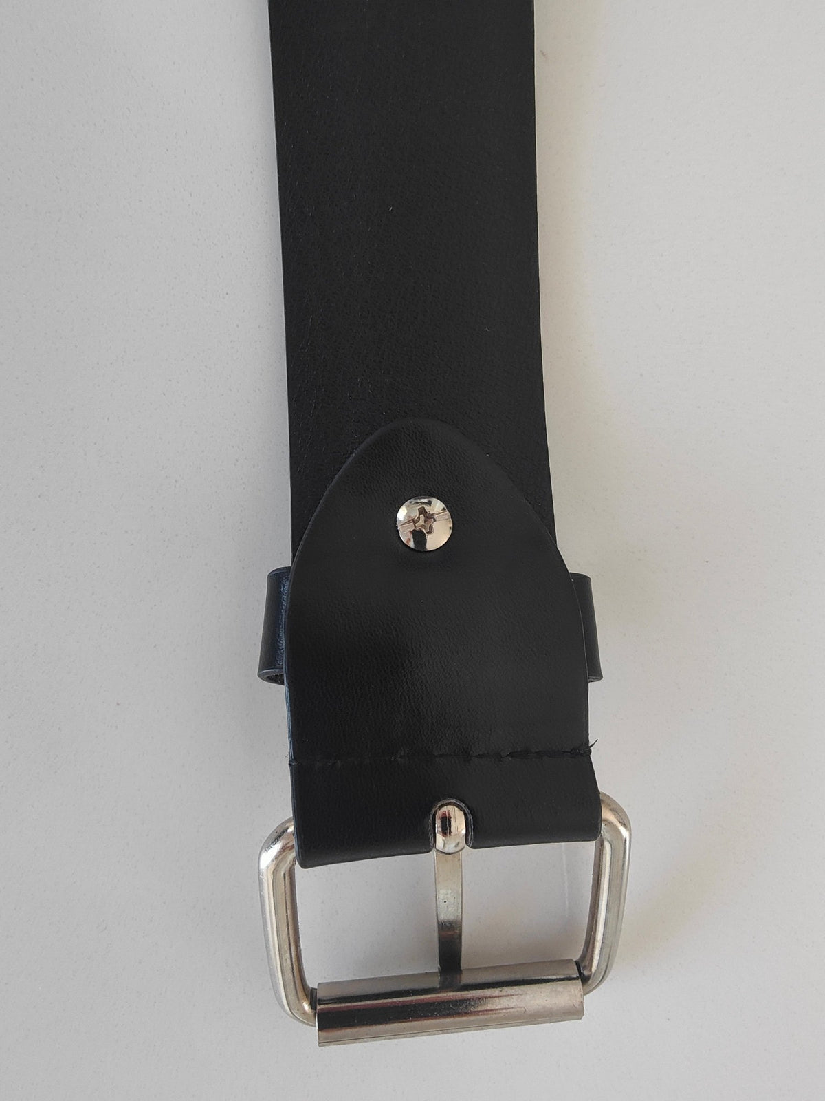 Ceinture noire cloutée, clous pyramidaux - Metalvest