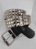 Ceinture noire premium cloutée 125 cm, clous pyramidaux 12 mm serrés - Metalvest