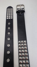 Ceinture noire robuste et épaisse, clous pyramidaux + 21 au bout - Metalvest