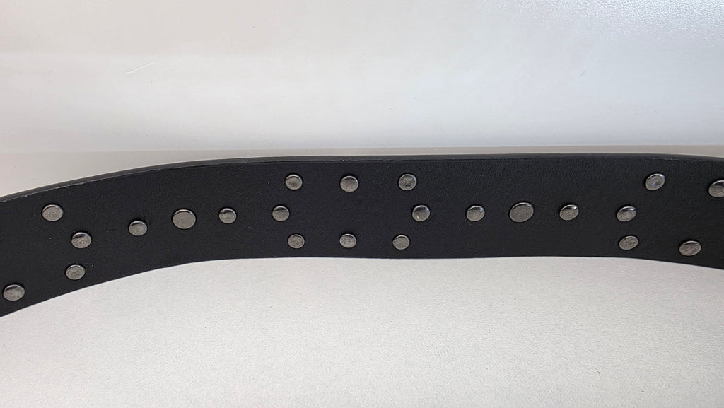 Ceinture noire robuste et épaisse, croix et clous rivetés - Metalvest