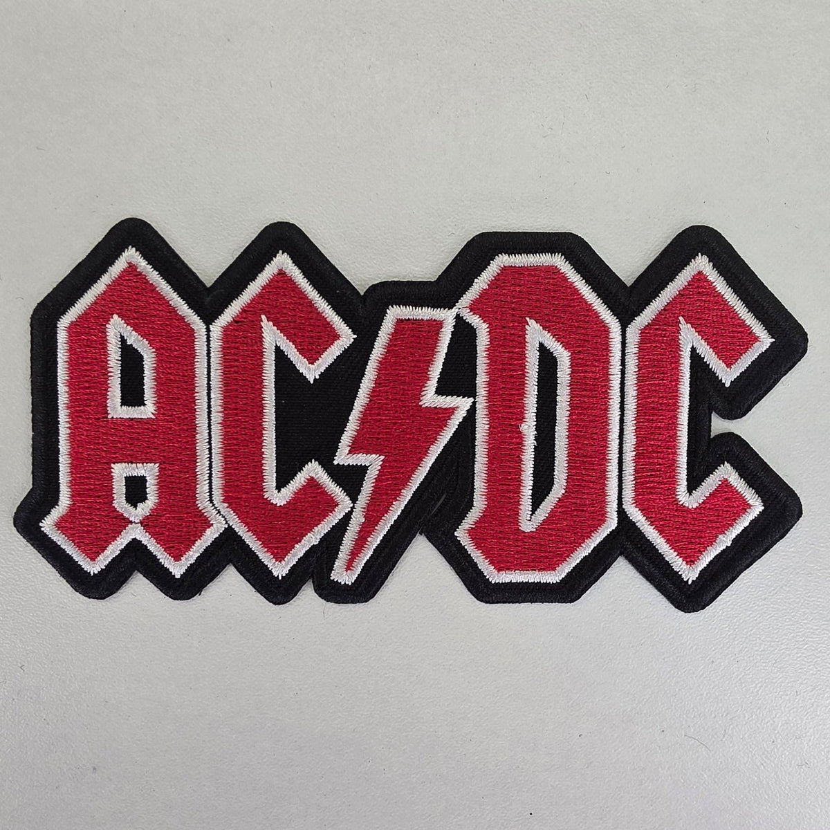 Patch ACDC - rouge et blanc - Metalvest