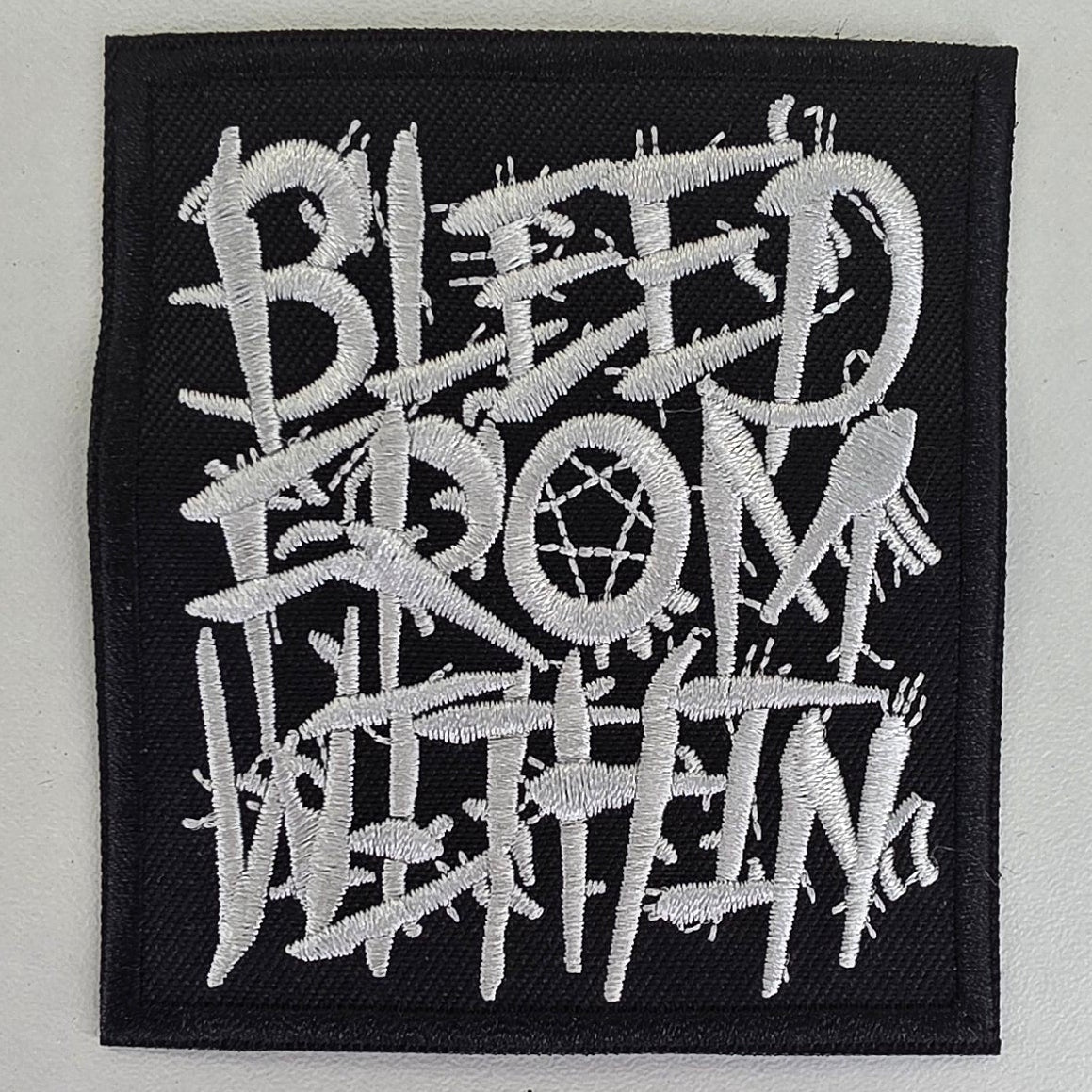 Patch Bleed From Within - blanc - Metalvest