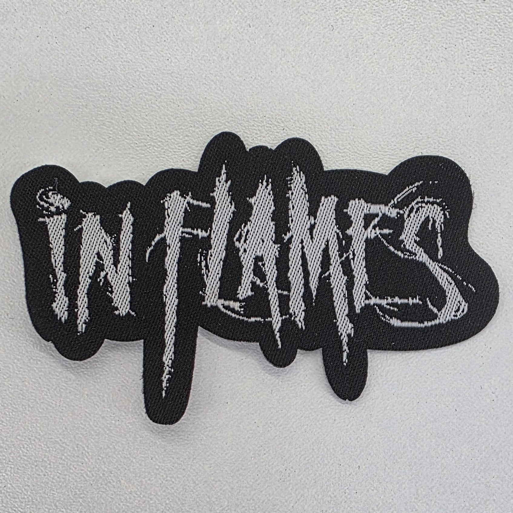 Patch In Flames Blanc Découpé - Metalvest