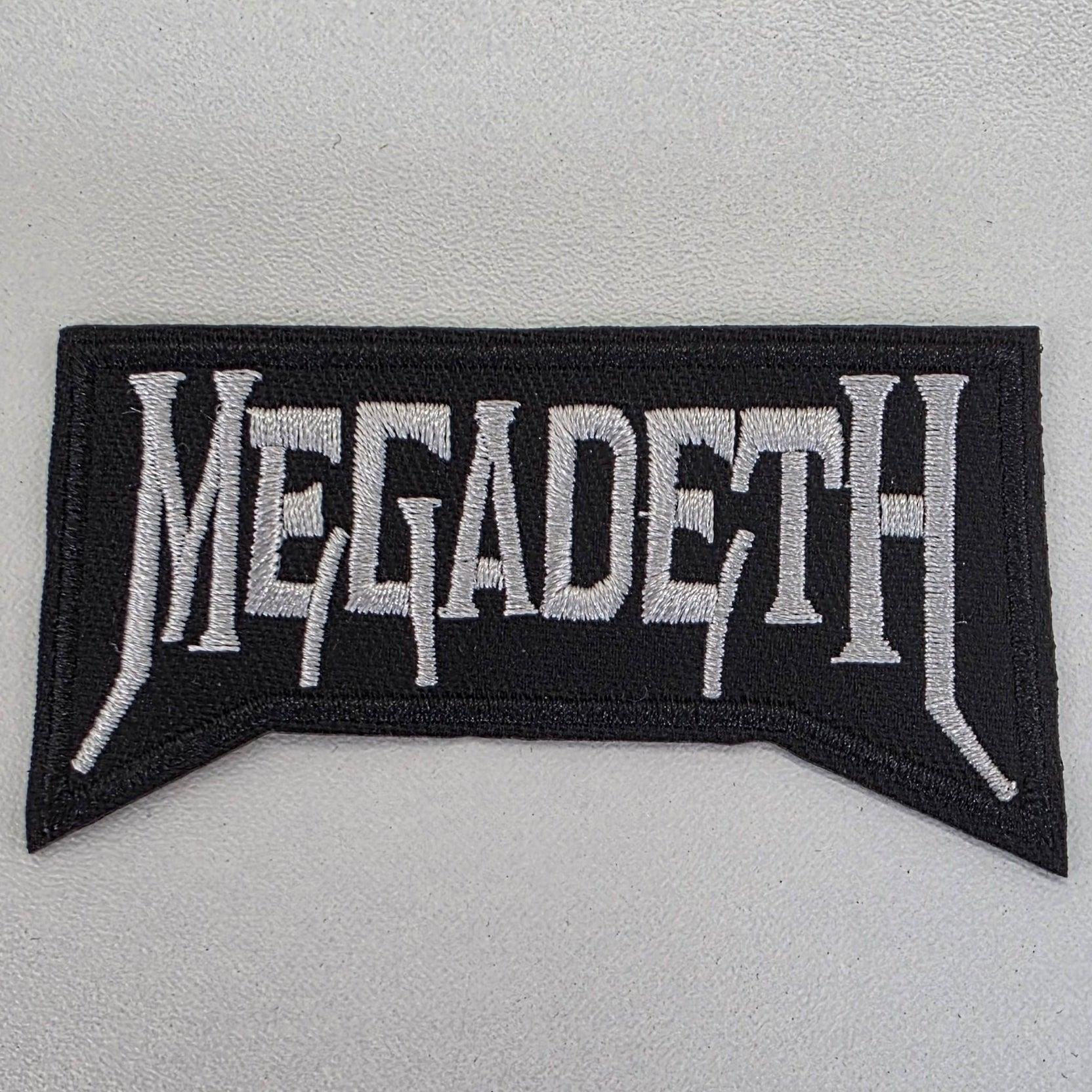 Patch Megadeth Blanc Découpé 2 - Metalvest