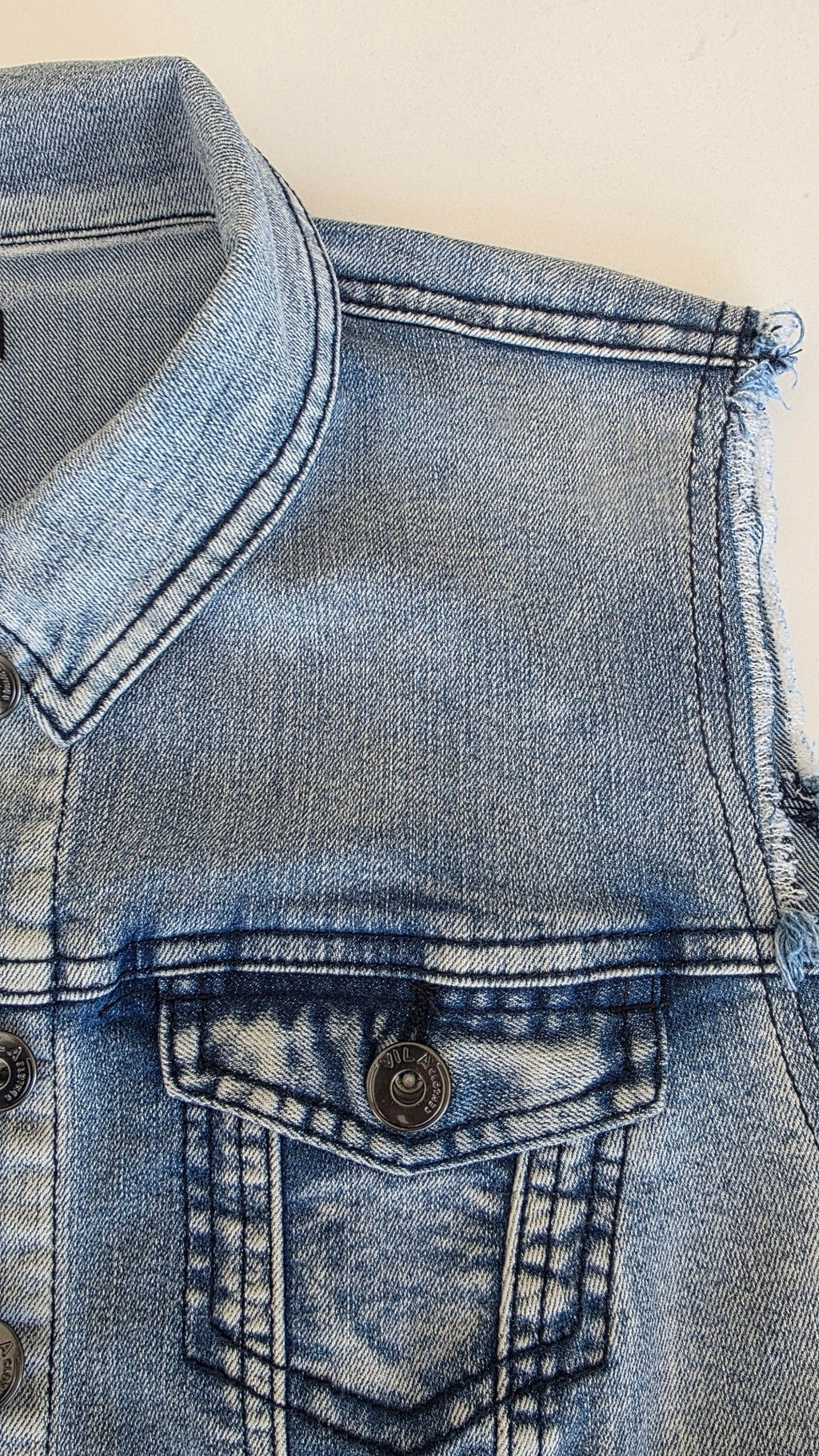 Veste à patchs bleue clair de marque Vila - taille L - Metalvest