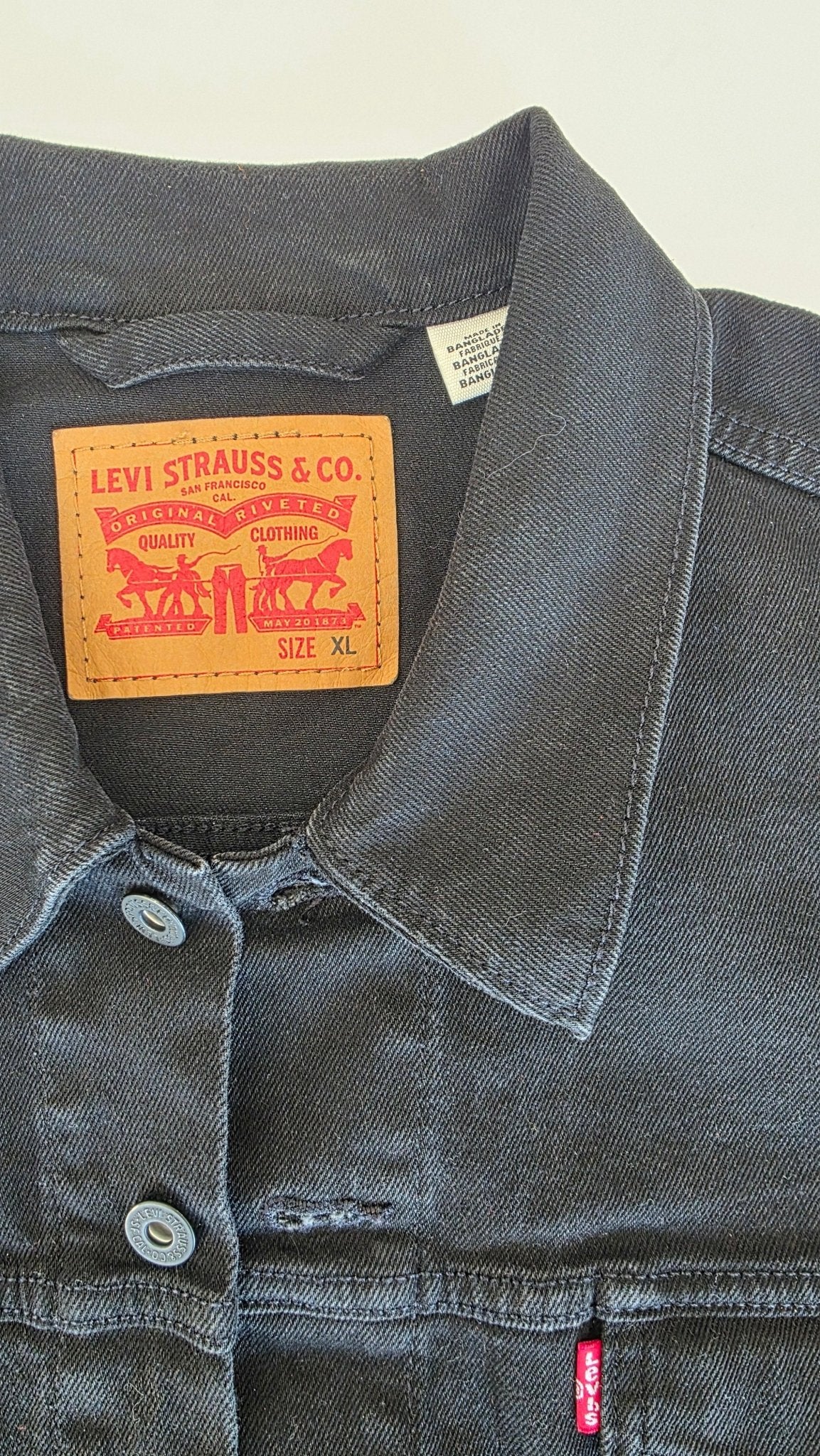 Veste à patchs noire de marque Levi Strauss - taille XL - Metalvest