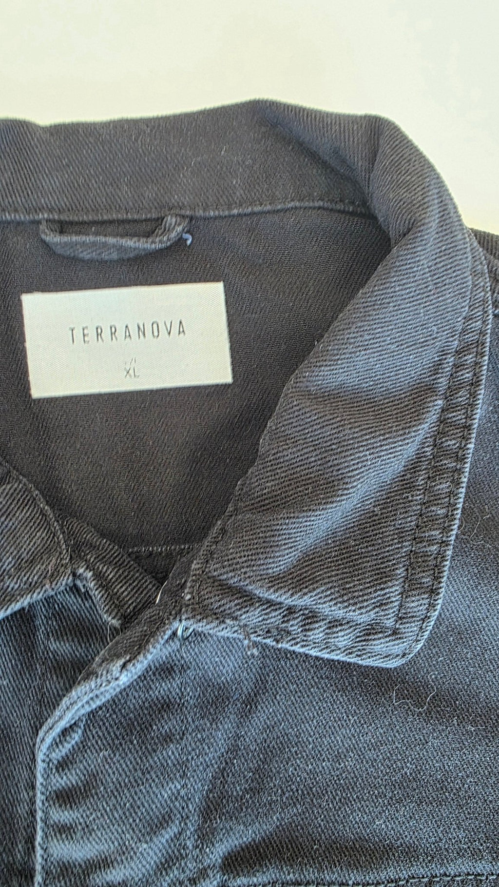 Veste à patchs noire de marque Terranova - tailles M, L ou XL - Metalvest