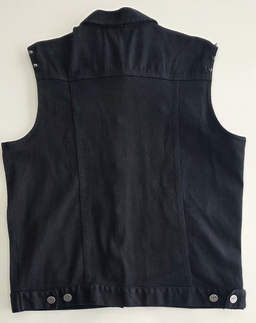Veste à patchs noire femmes de marque Black Premium avec clous - tailles XL et 2XL - Metalvest