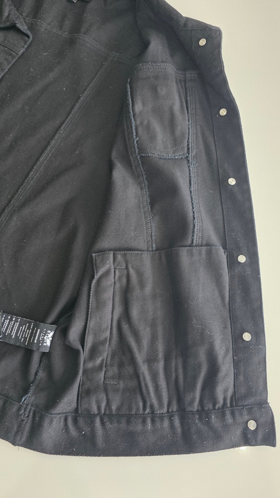 Veste à patchs noire femmes de marque Black Premium avec clous - tailles XL et 2XL - Metalvest