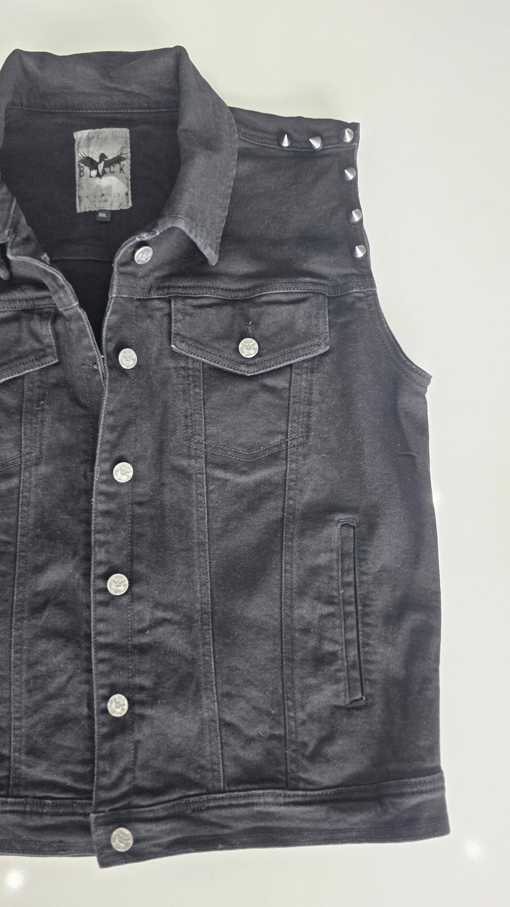 Veste à patchs noire femmes de marque Black Premium avec clous - tailles XL et 2XL - Metalvest