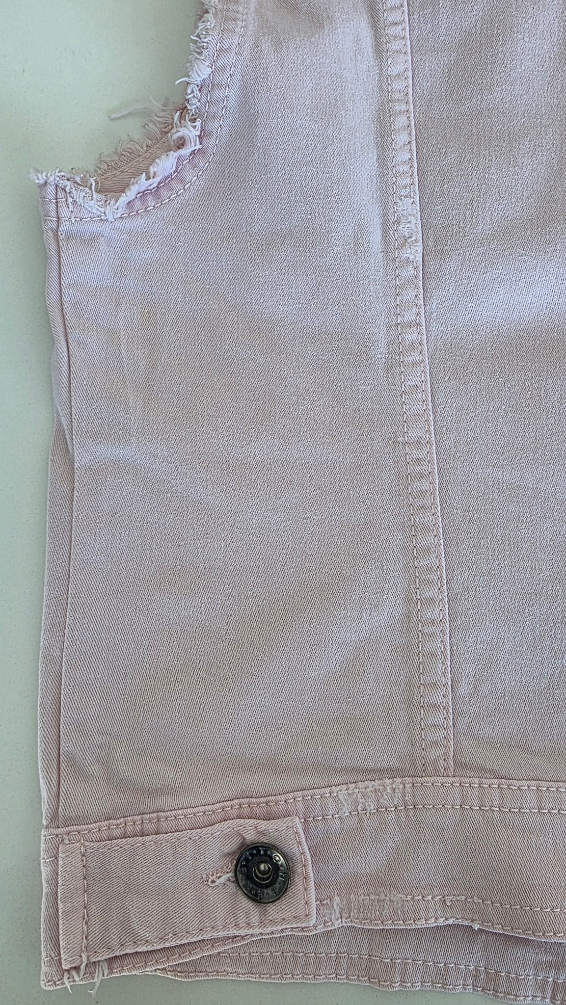 Veste à patchs rose pâle de marque Benetton - taille S - Metalvest
